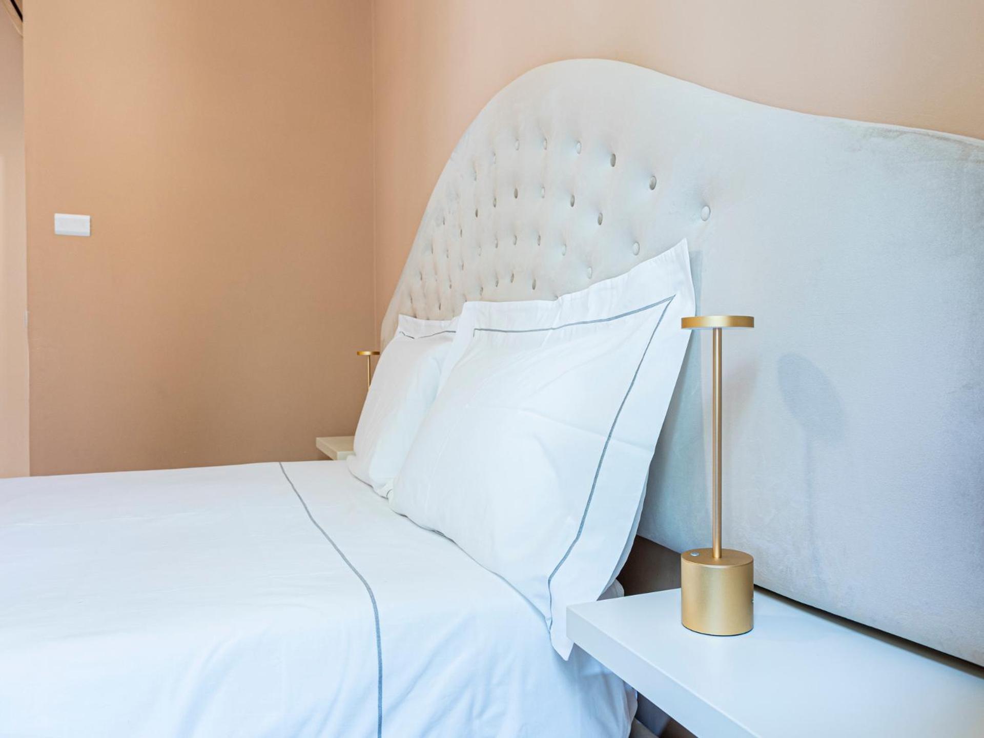 Luxury Sant'Ambrogio Apartment Milano Esterno foto